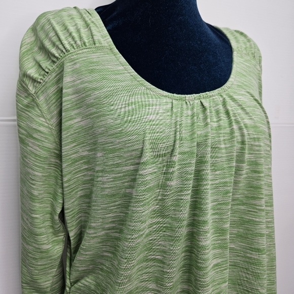 Woolrich Athleisure Top XXL Zip Pocket Dri Release Green Slim Fit Ruched Tee NWT - Picture 4 of 16